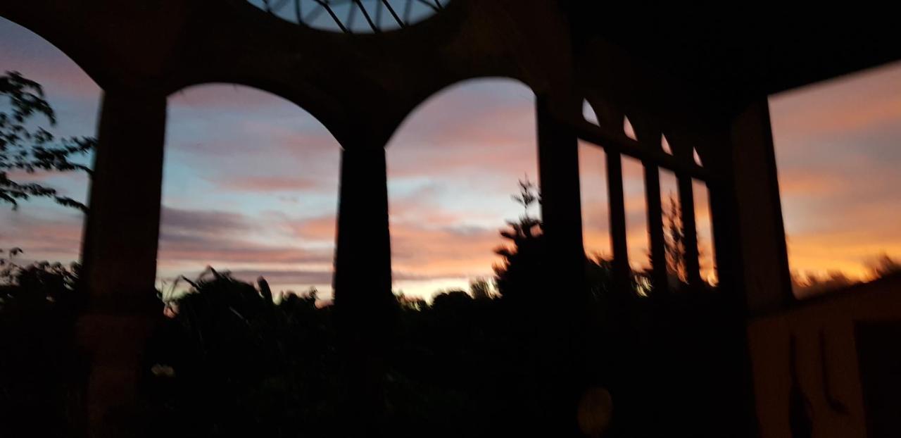 Avalon Ubud Castle & Spa Dış mekan fotoğraf